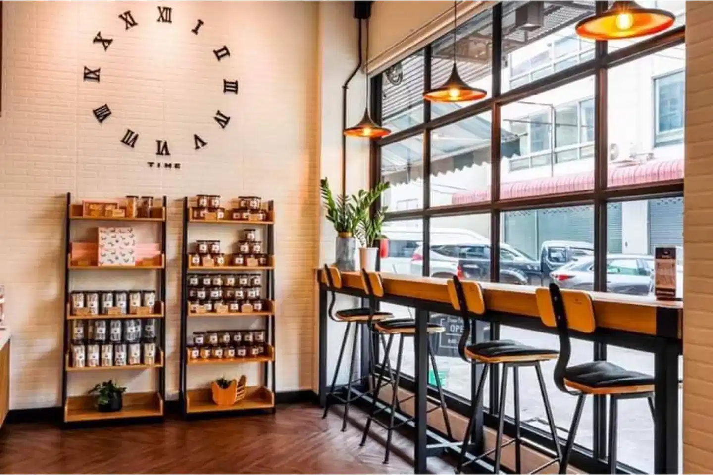 Siam Subway Hostel and Café Bar