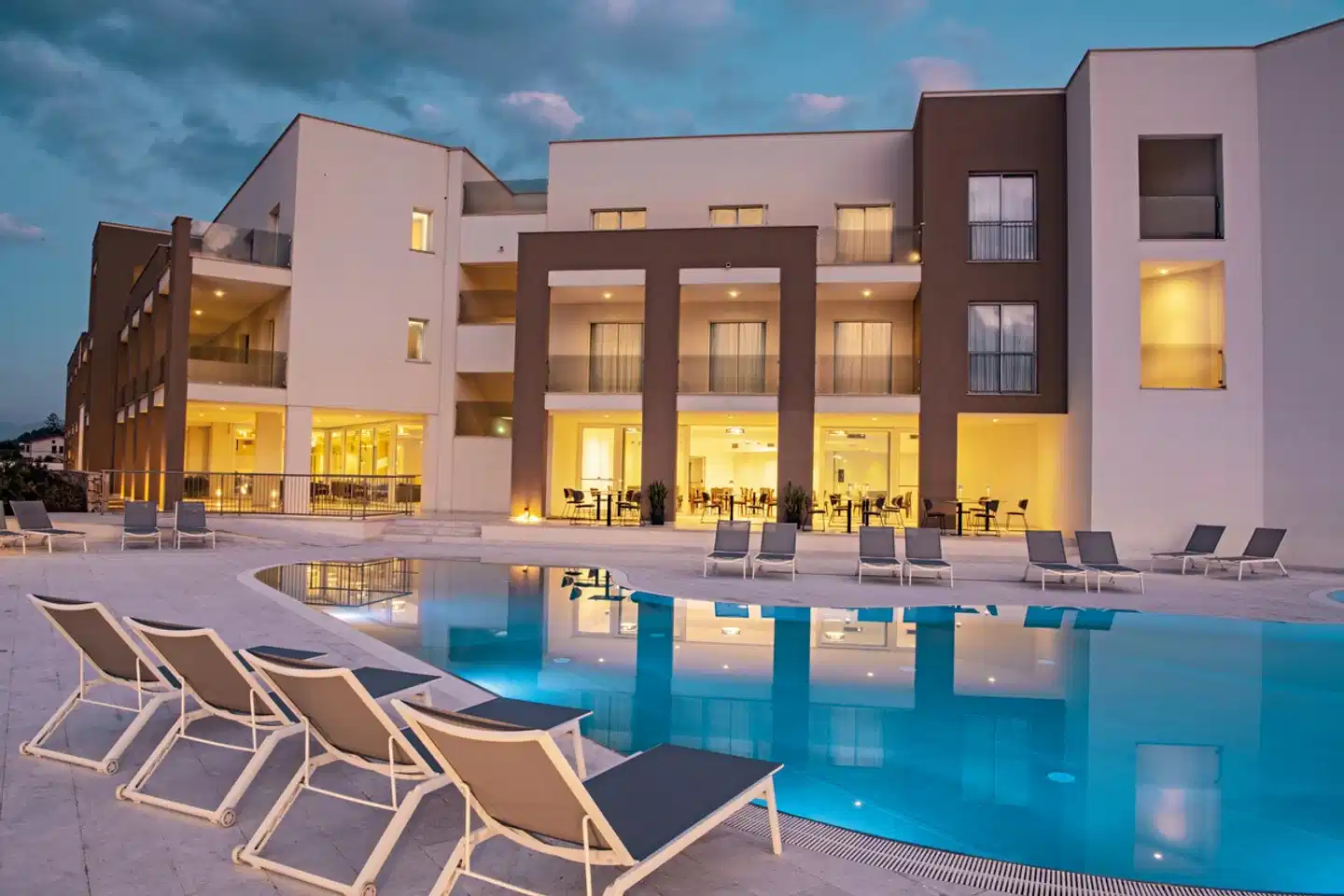 Resort La Battigia Beach & Spa Pool