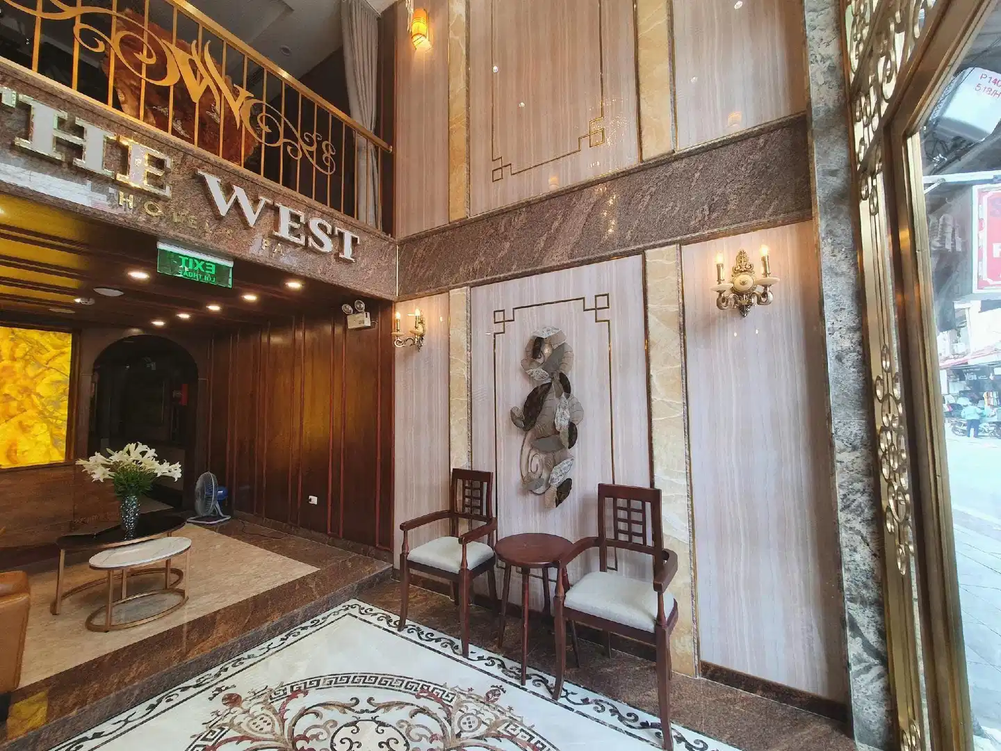 The West hotel and spa Lobby