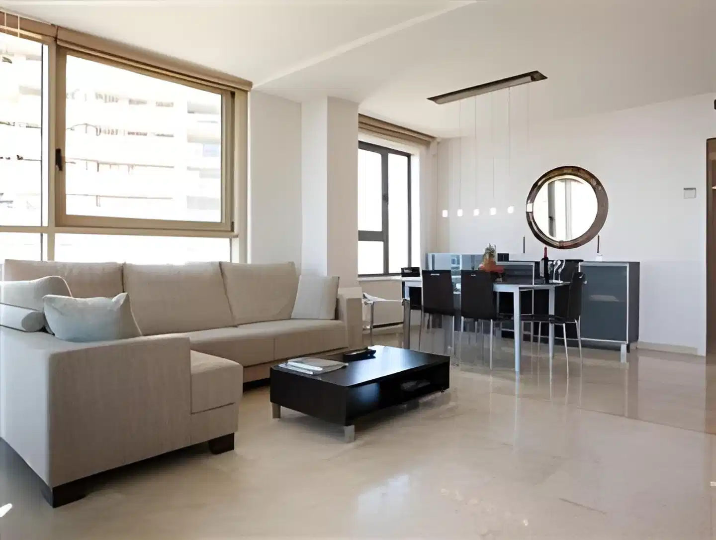 Akira Flats Diagonal Mar Apartments Lobby