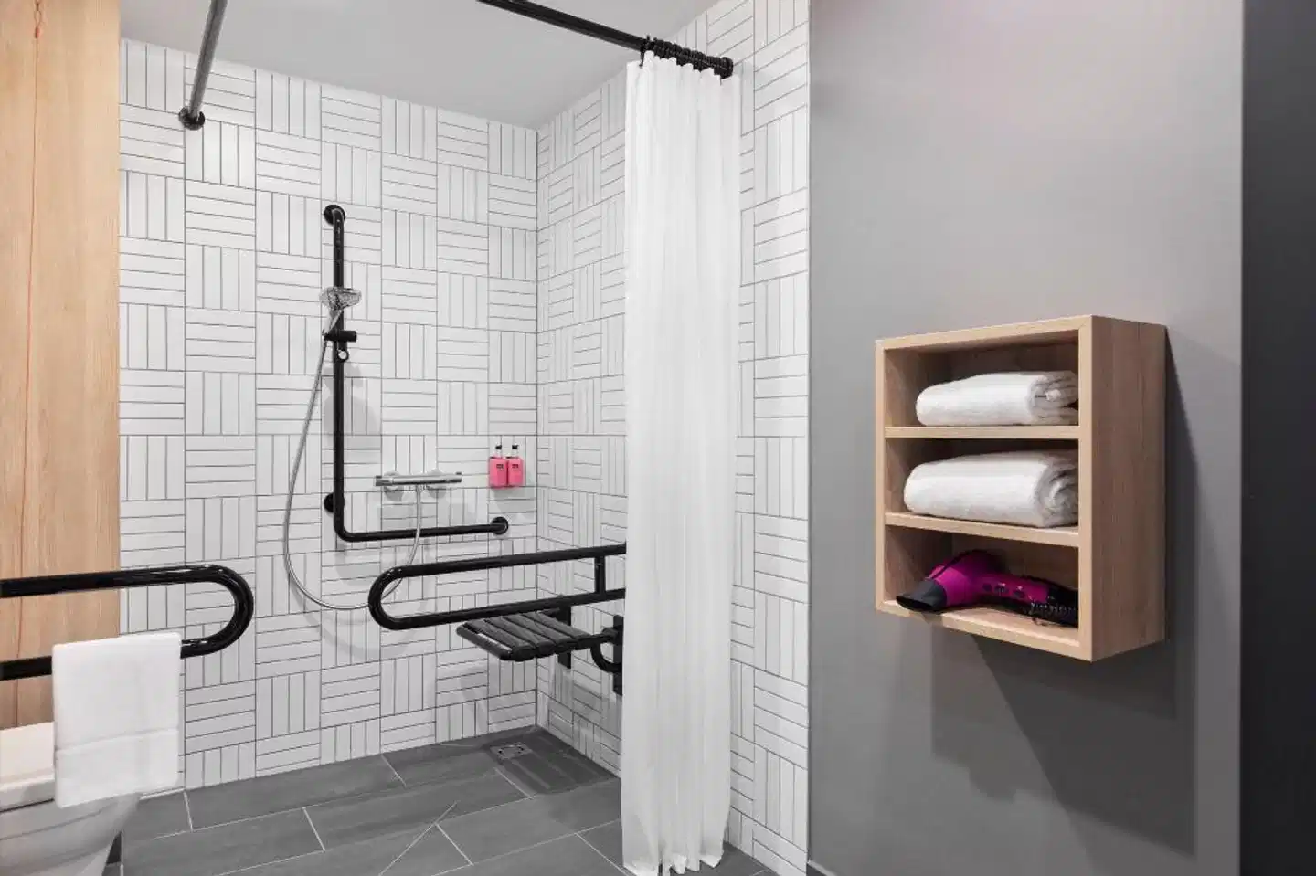 Moxy Vienna City East Badezimmer