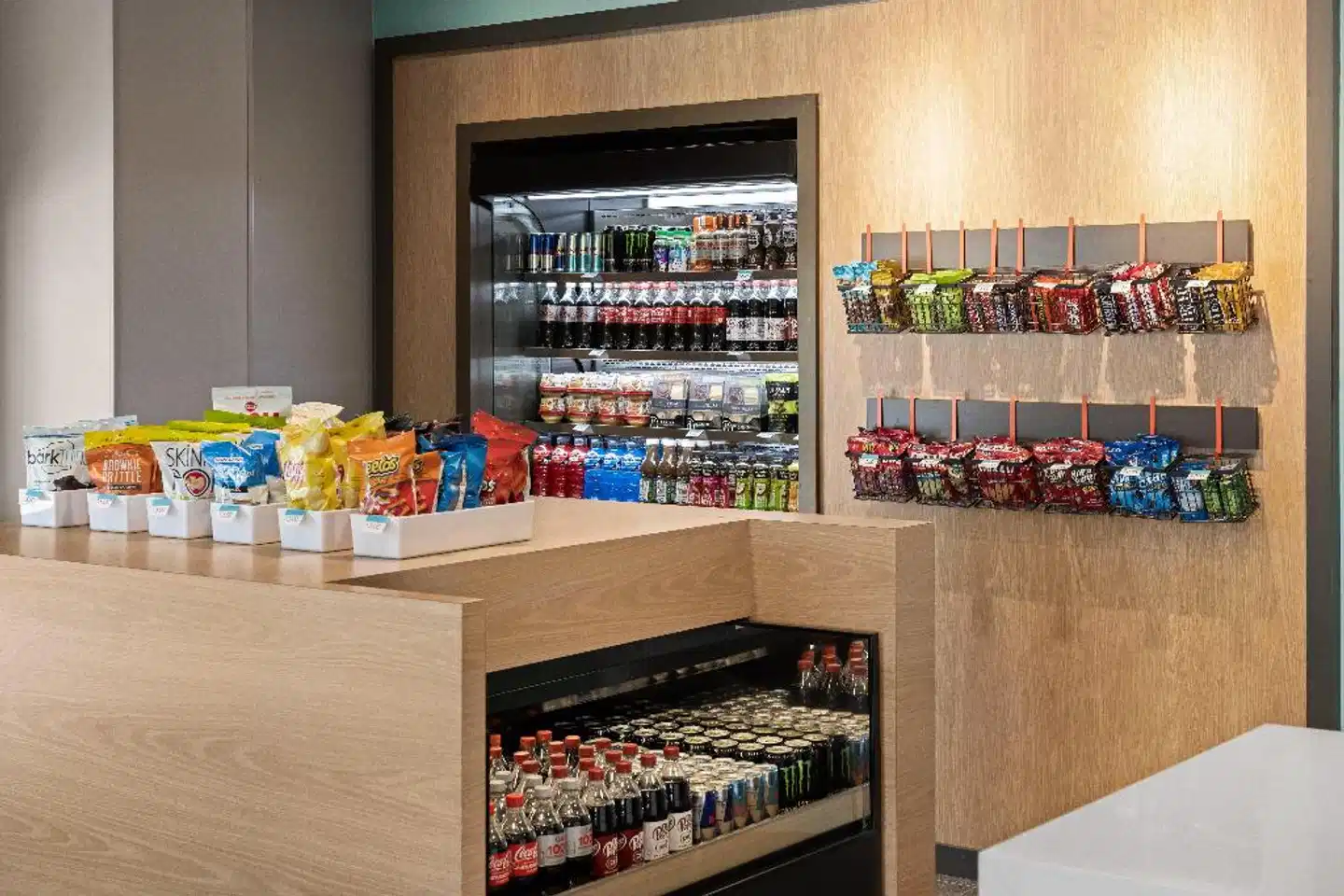 avid Hotel Brooklyn - Dyker Heights Bar