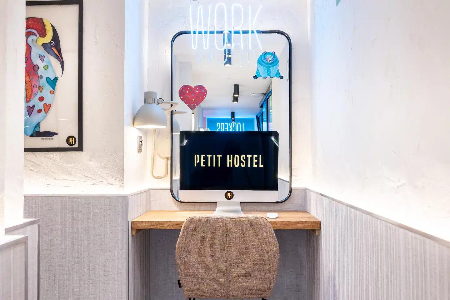 Petit Hostel Palacio Real Badezimmer