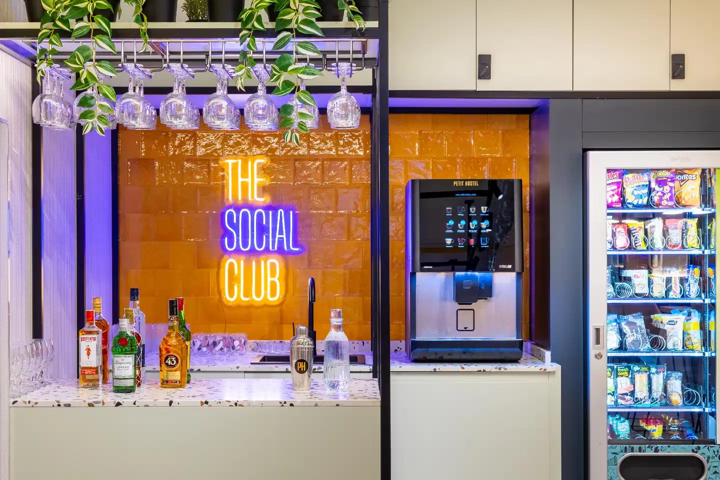 Petit Hostel Palacio Real Lobby