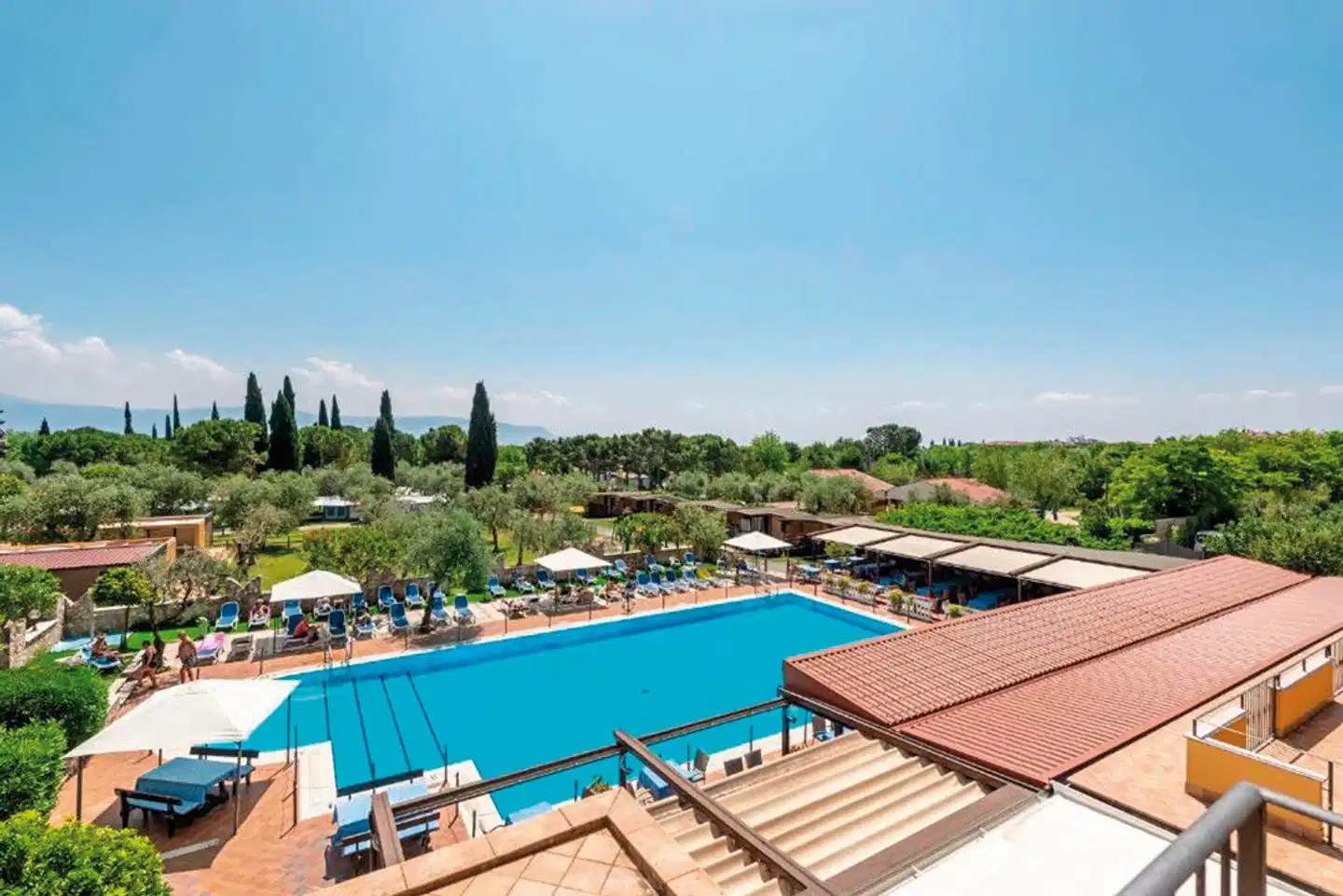 Regina Del Garda Suite Pool