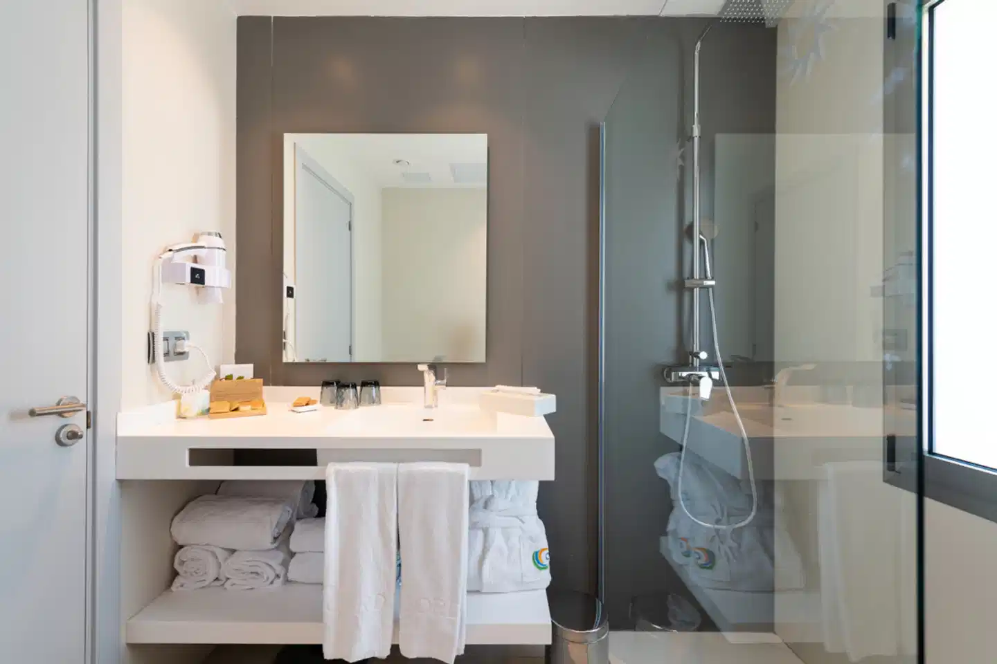 Cordial Mogan Solaz Badezimmer