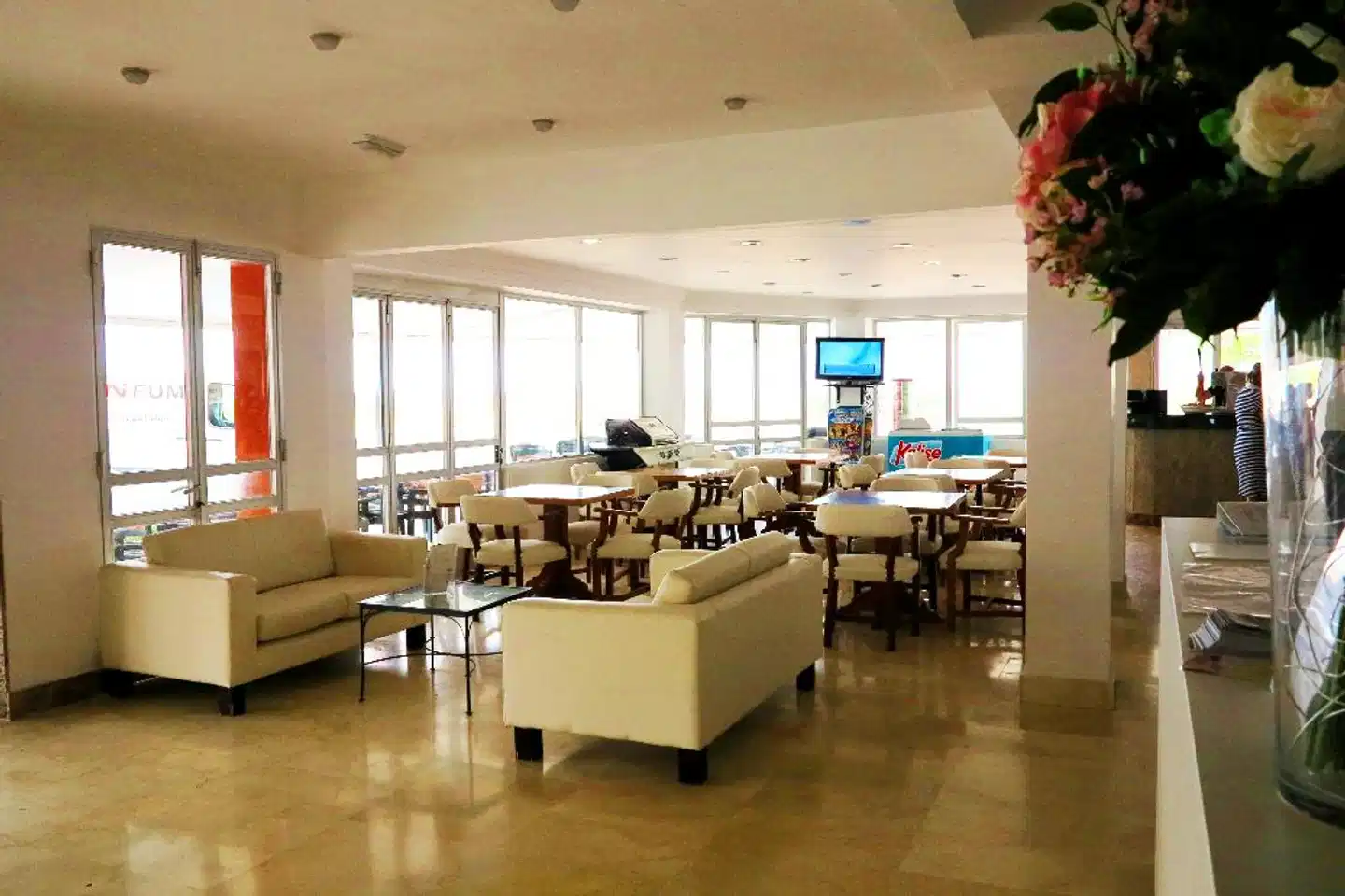 BJ Cala Morlanda Studios Restaurant