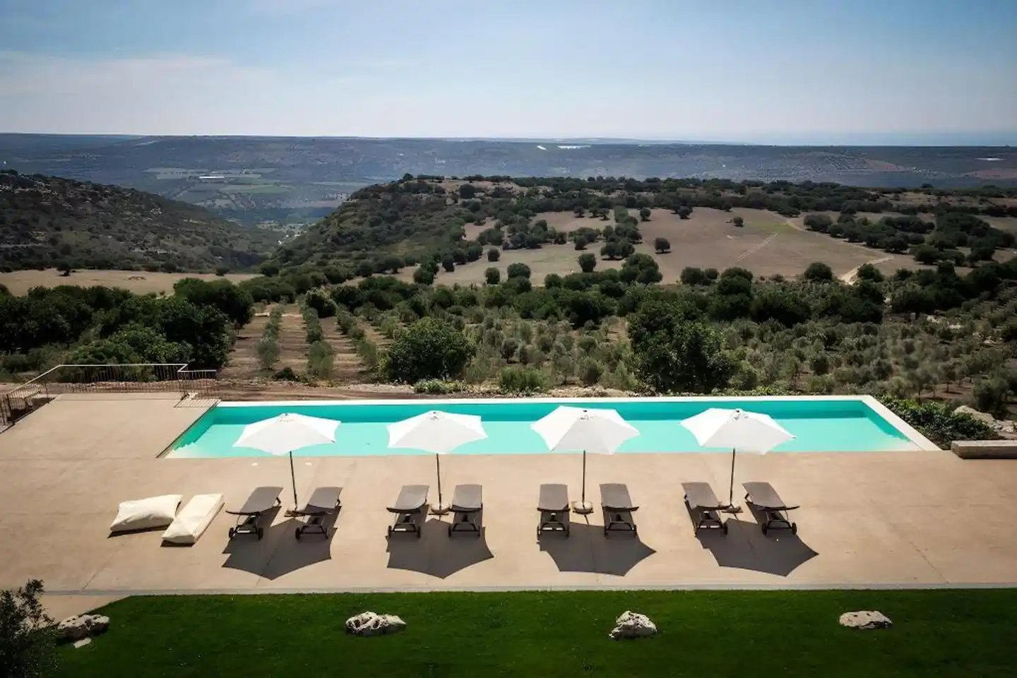 Tenuta Chiaramonte Pool