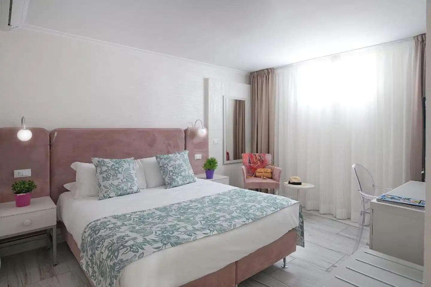 Rome Airport Inn Wohnbeispiel