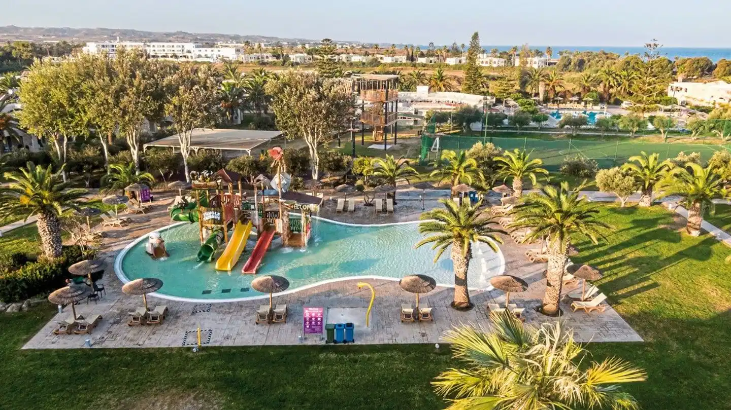 Akti Coast Club Hotel Pool