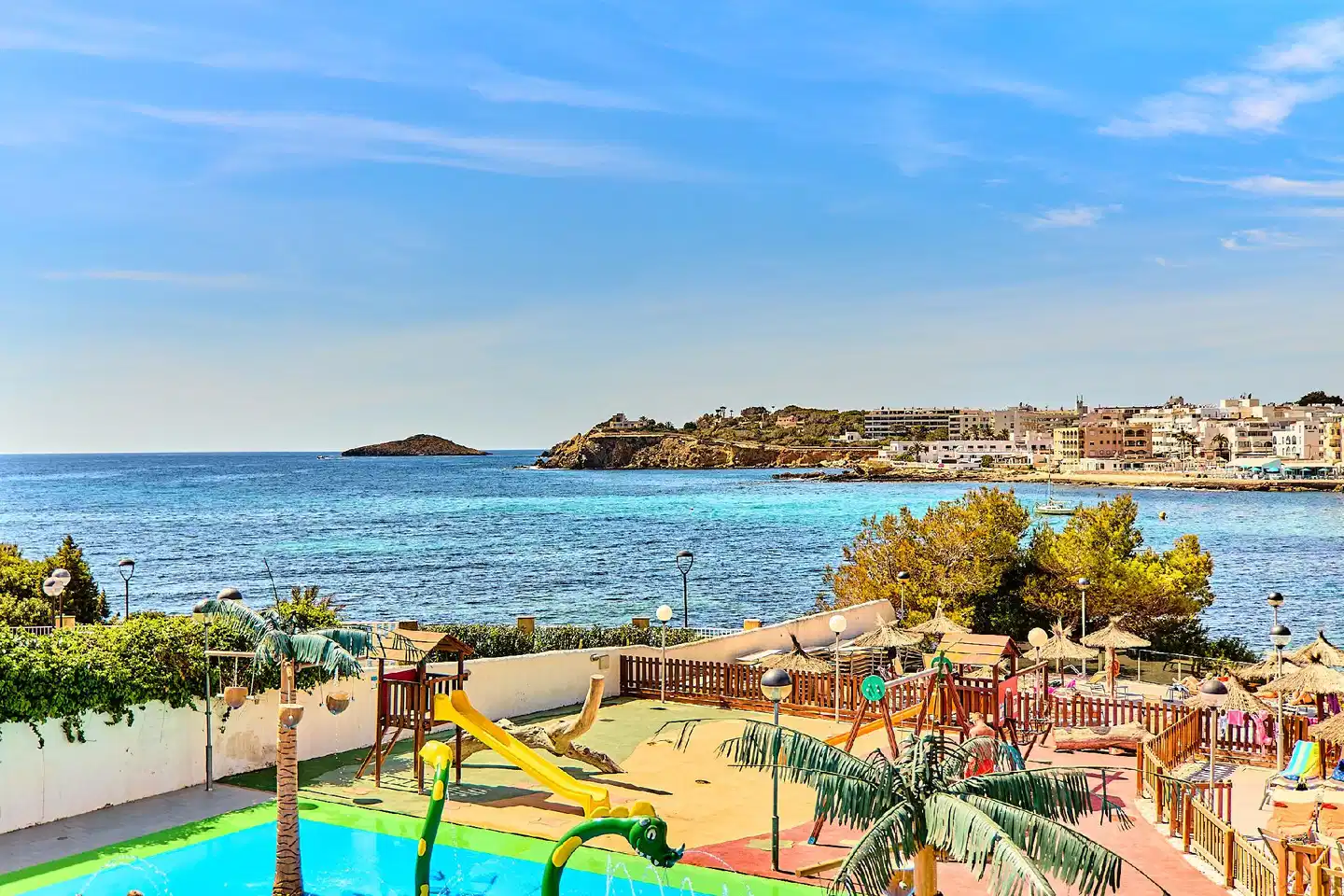 Leonardo Royal Ibiza Santa Eulalia Terrasse