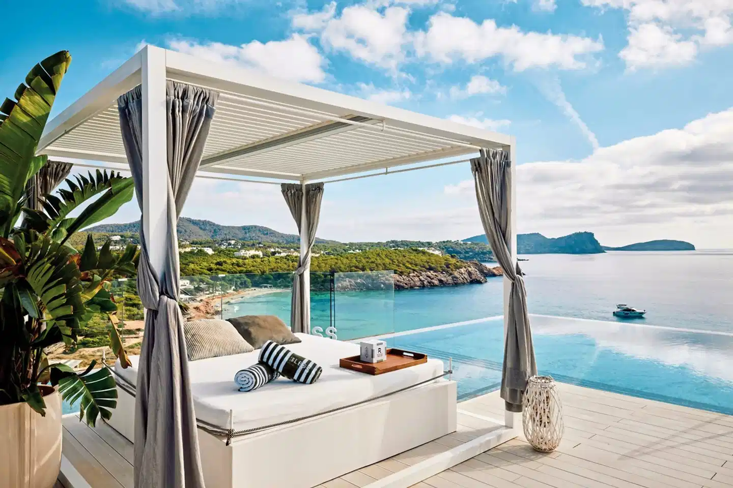 BLESS Ibiza Restaurant