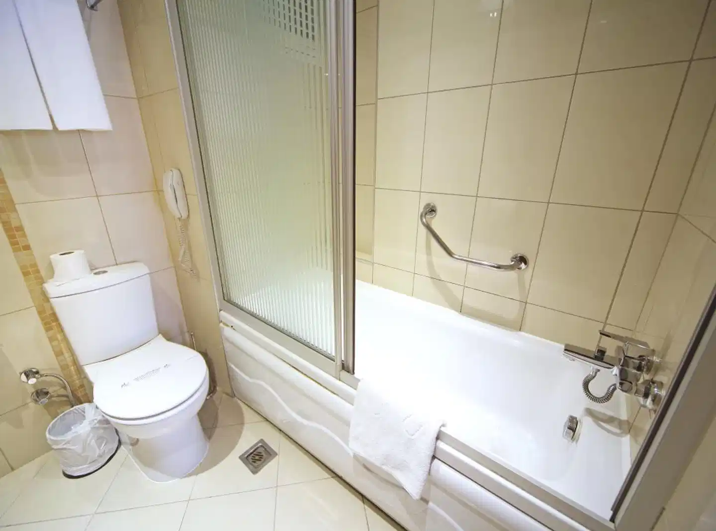 The Parma Hotel & Spa Downtown Badezimmer