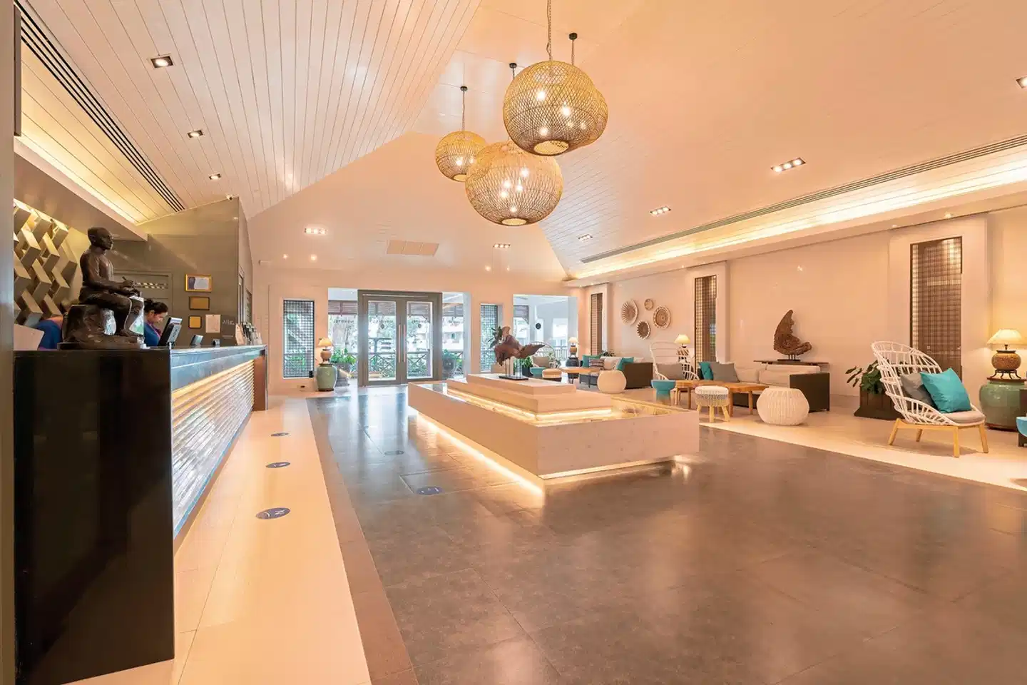 Novotel Rayong Rim Pae Resort Hotel Bar