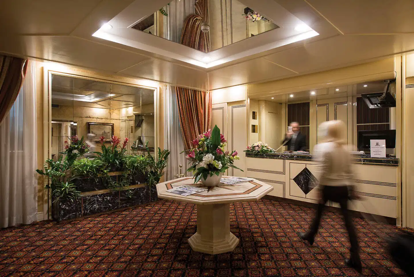 Hotel Atlante Garden Lobby