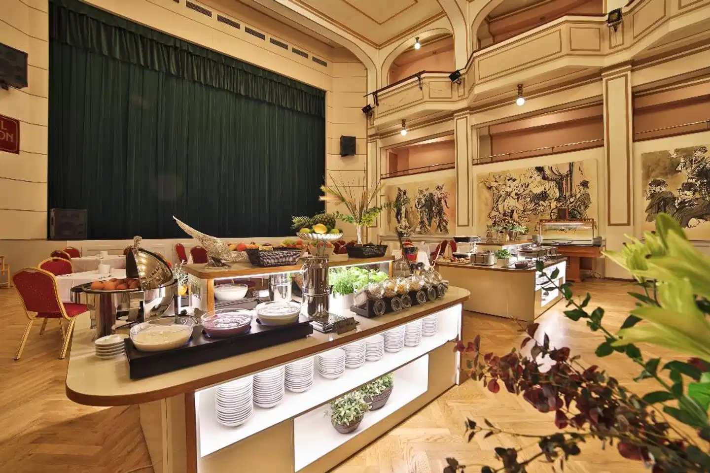 Ariston & Ariston Patio Hotel Restaurant