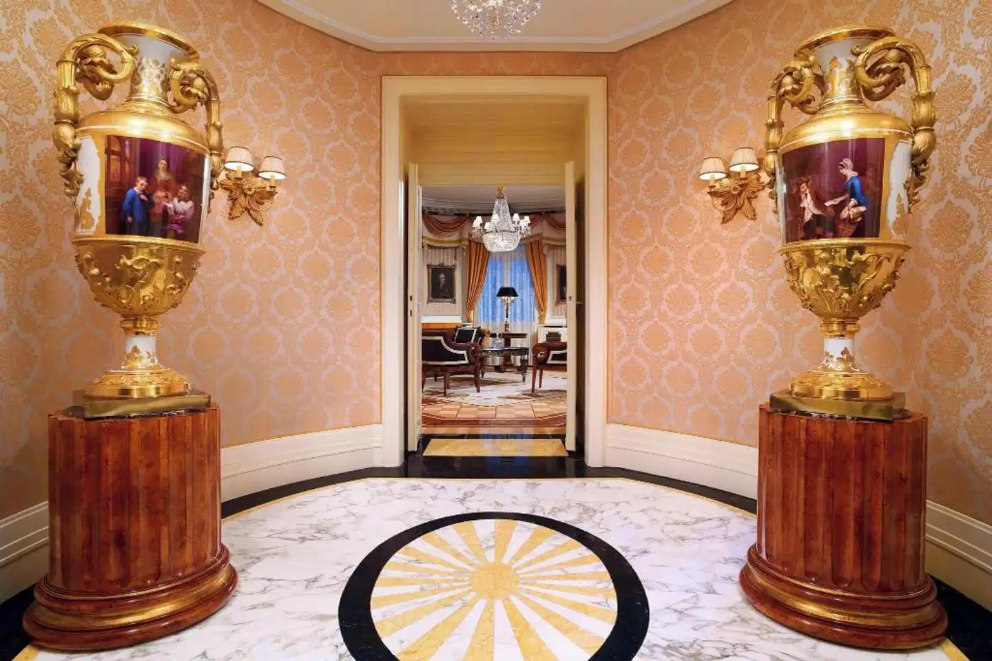 Hotel Bristol, a Luxury Collection Hotel, Vienna Lobby