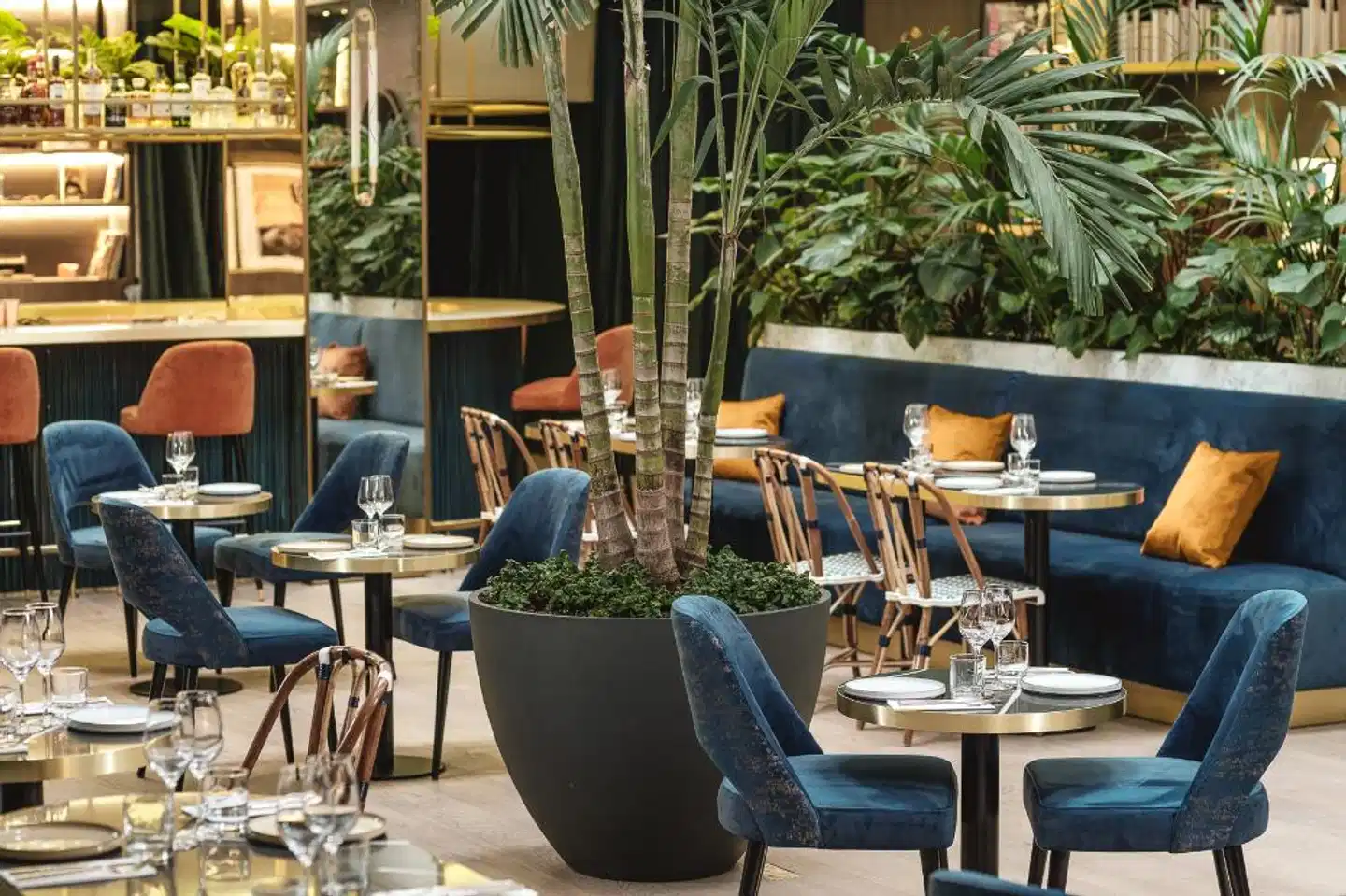 Pley Hotel Restaurant