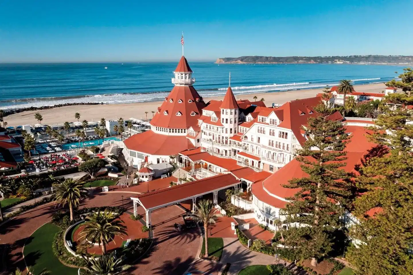 Hotel del Coronado, Curio Collection by Hilton Strand