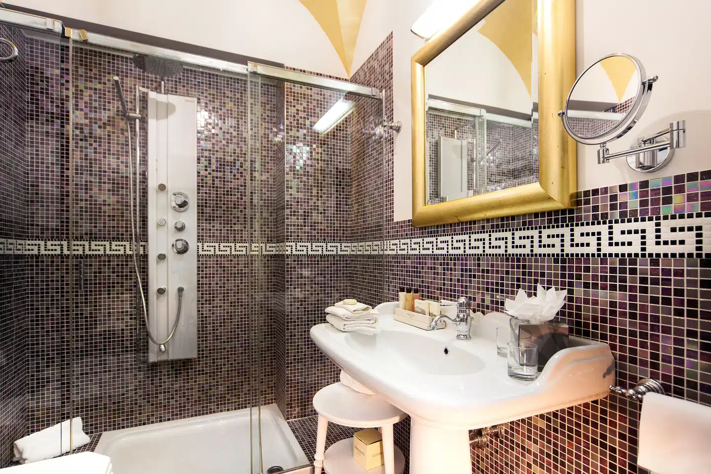 Grand Hotel Rimini Badezimmer