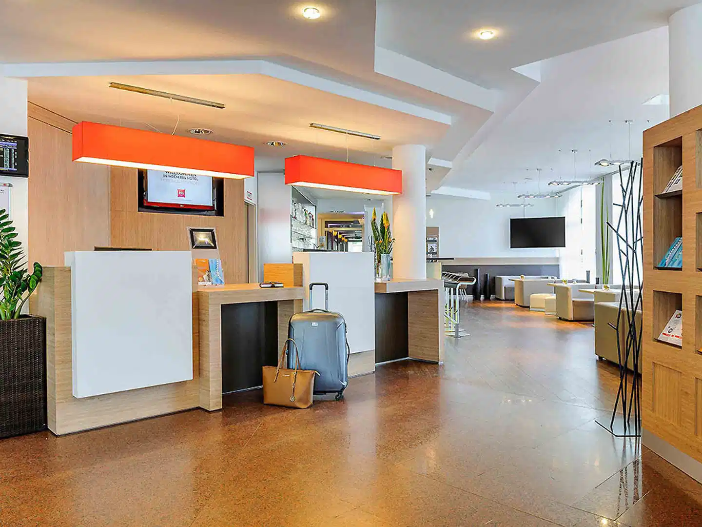 B&B HOTEL München-Schwabing Lobby