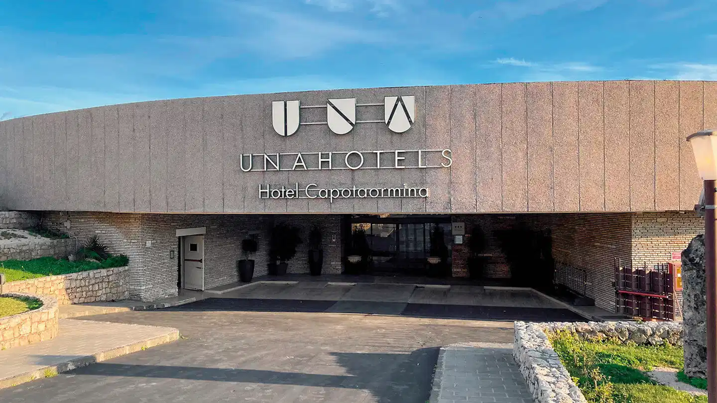 UNAHOTELS Capotaormina Aussenansicht