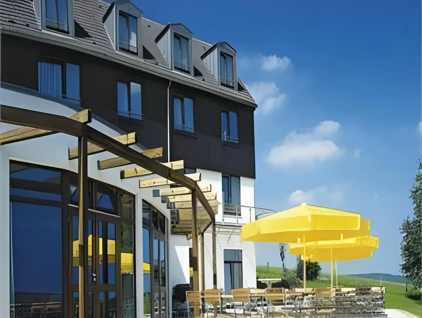 Trans World Hotel Kranichhöhe Aussenansicht