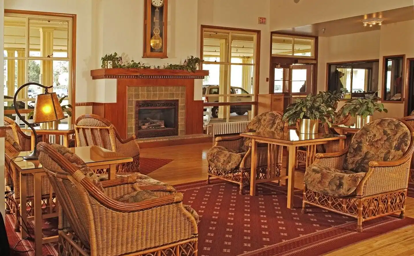 Mammoth Hot Springs Hotel & Cabins Lobby