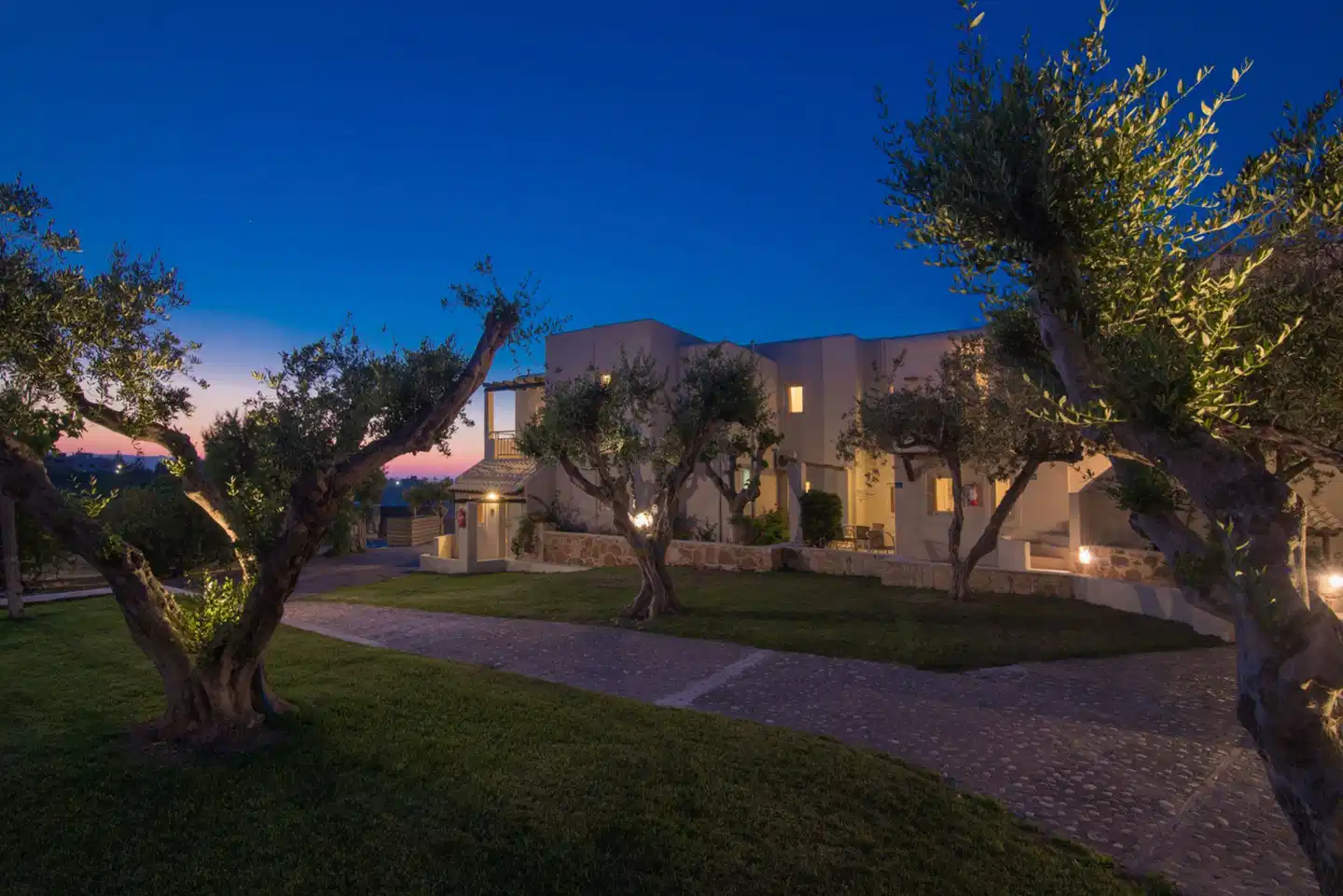 Ourania Apartments Aussenansicht