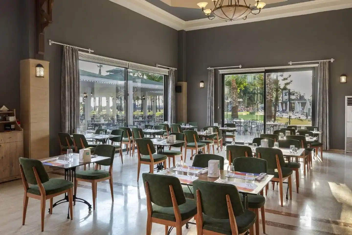 Selectum Colours Side Restaurant