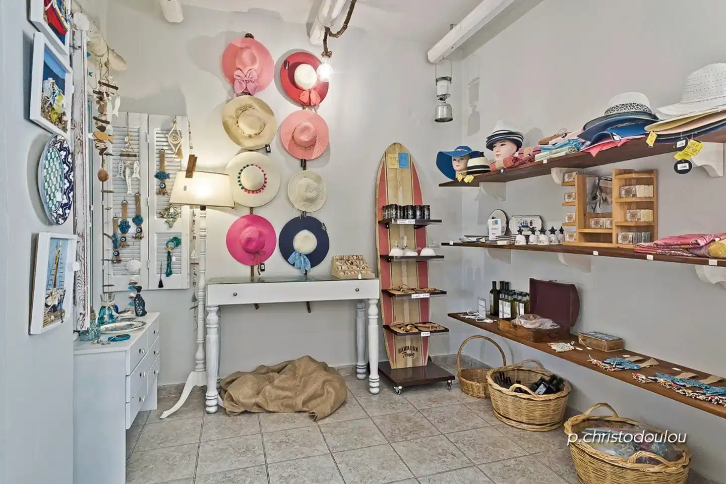 Popi's Studios Lobby