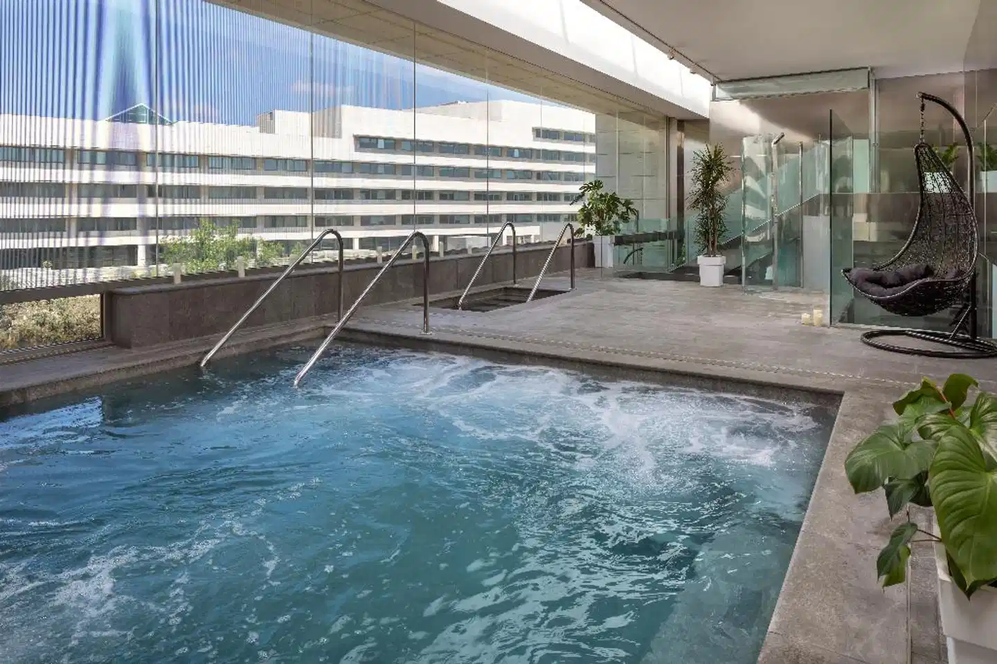 NH Collection Barcelona Constanza Hallenbad