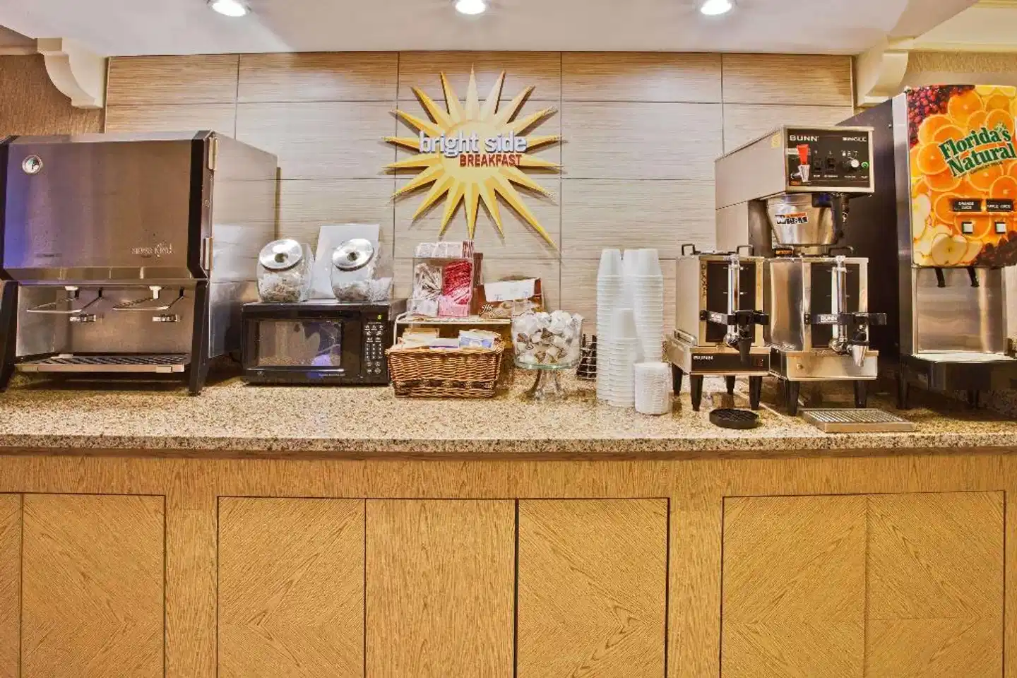 La Quinta Inn Orlando Airport West Lobby