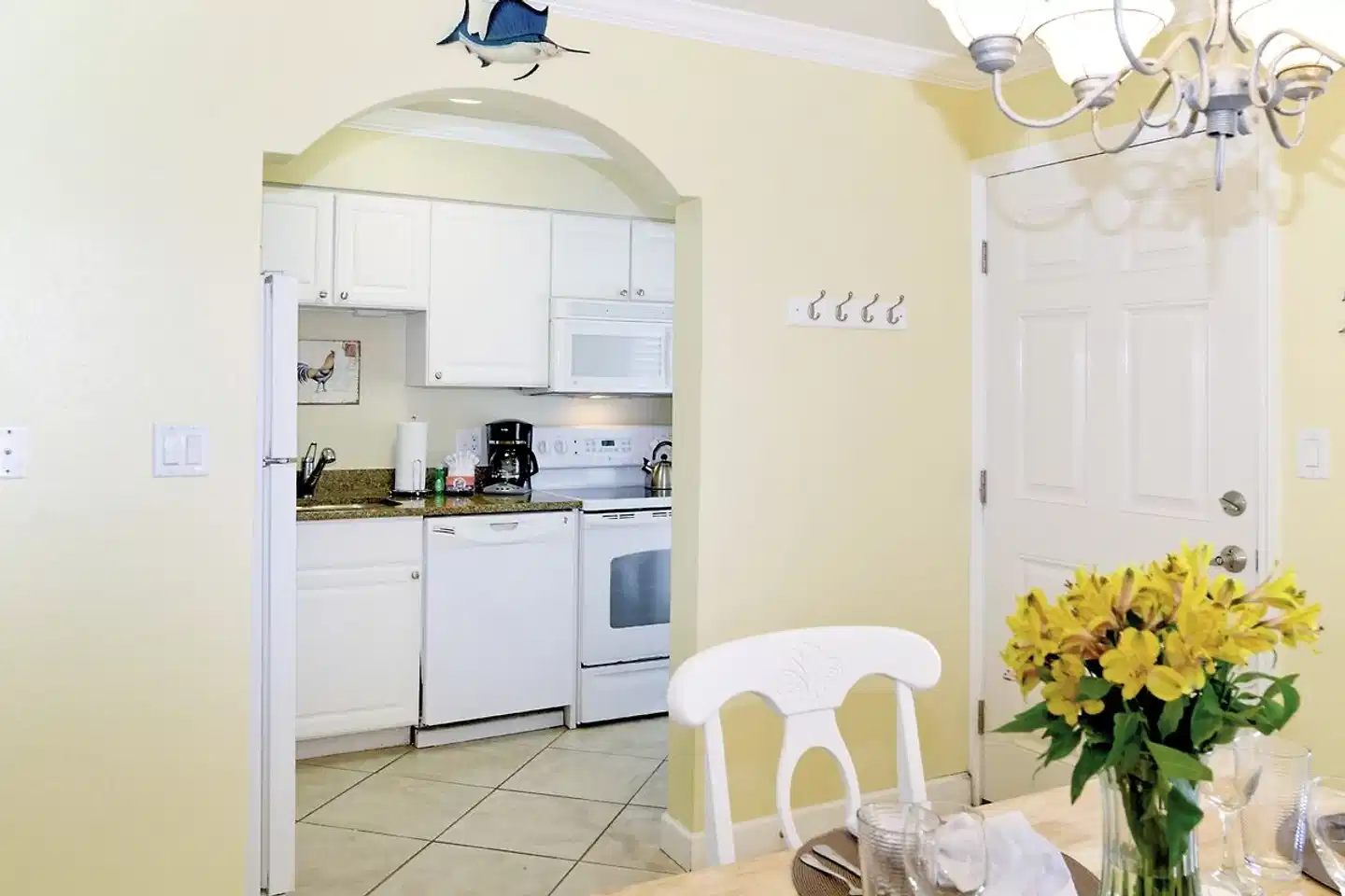 Barefoot Beach Condo Apartments Lobby