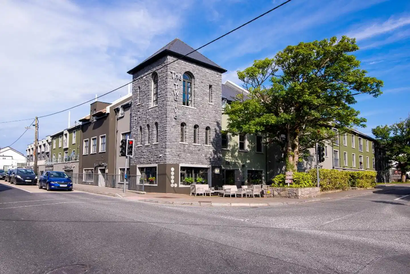 The Twelve Aussenansicht