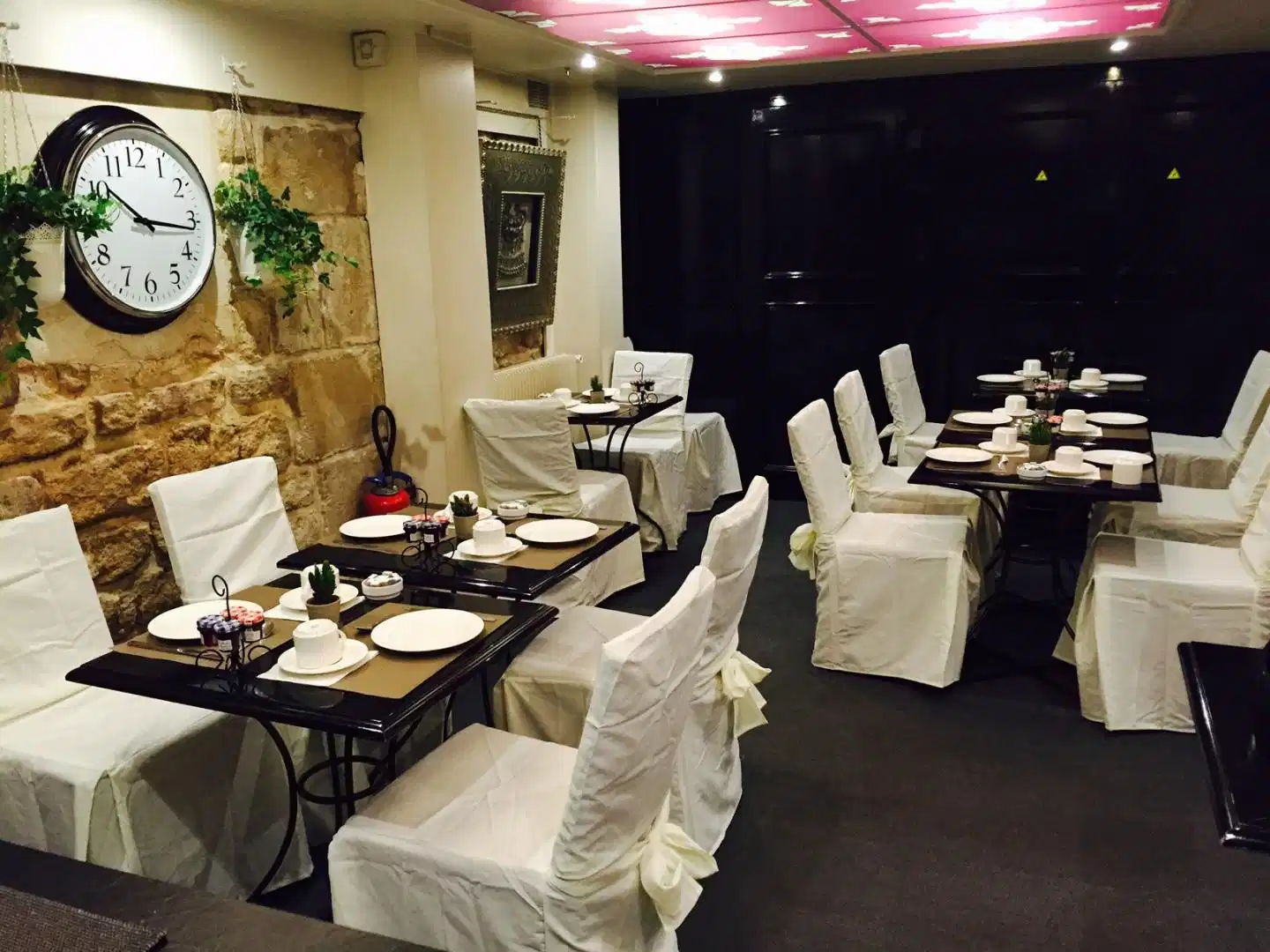 Etoile Trocadero Restaurant