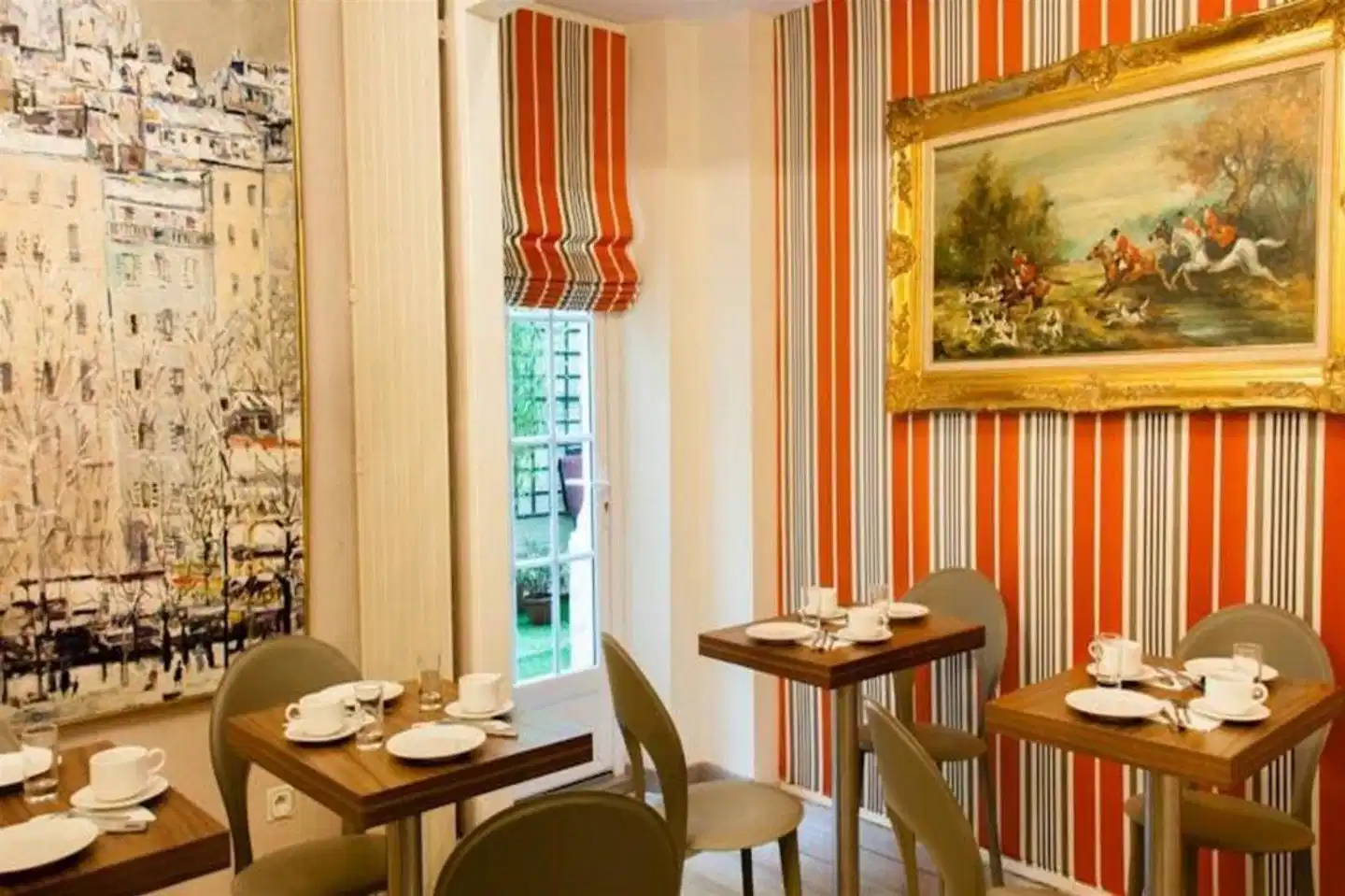 Eden Montmartre Restaurant