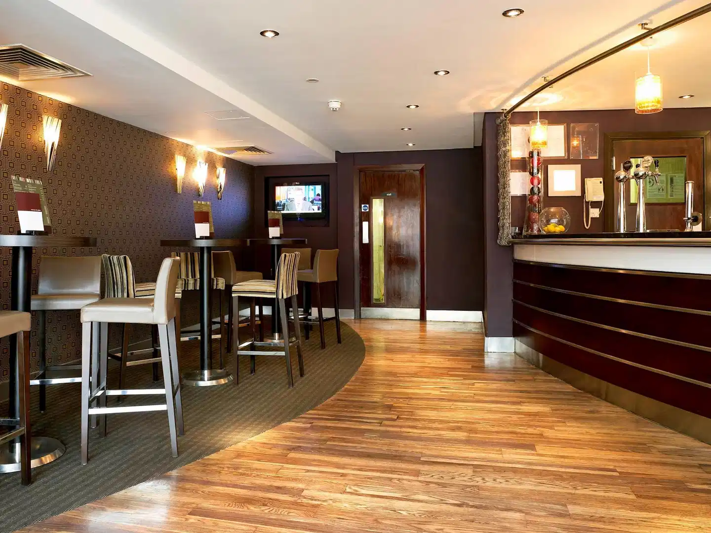 Mercure Bristol Brigstow Hotel Bar