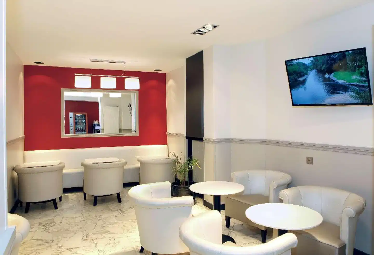 Sure Hotel by Best Western Paris Gare du Nord Badezimmer