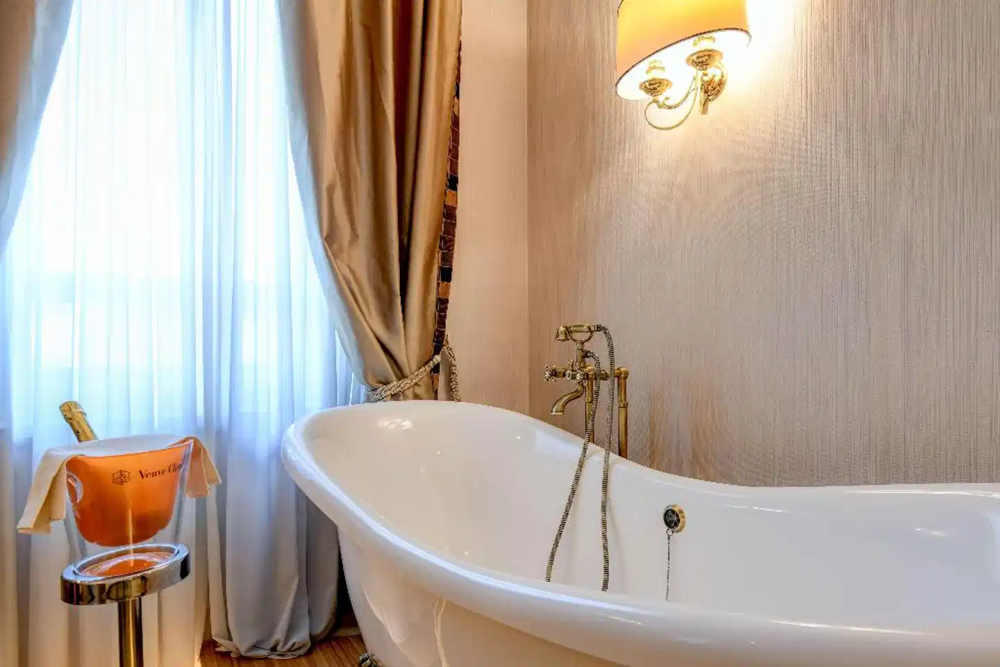 Hotel Master Badezimmer