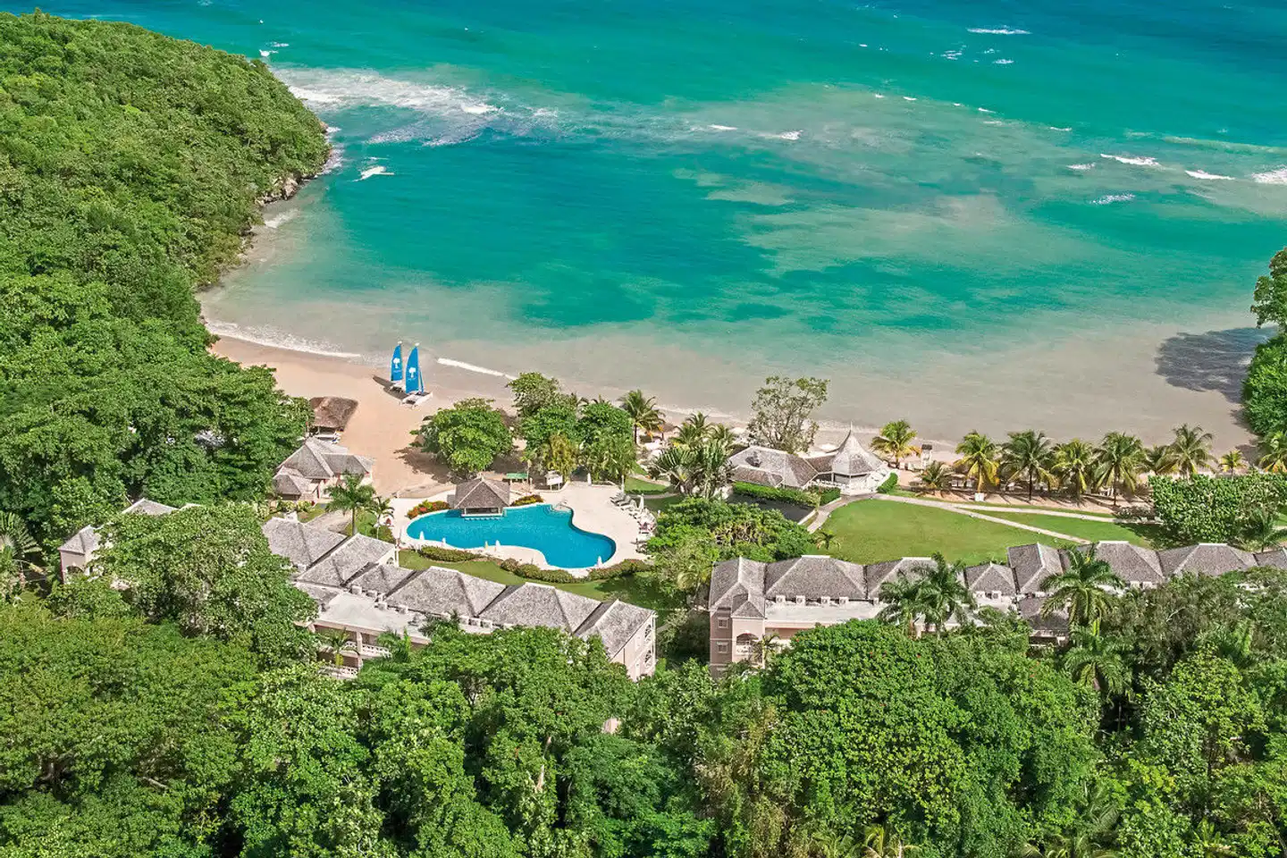 Couples Sans Souci Strand