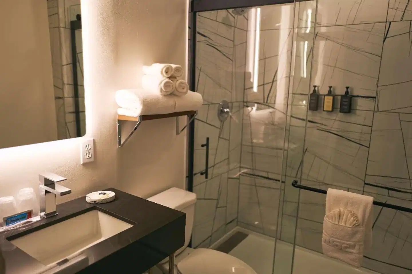 Hotel Julian Badezimmer