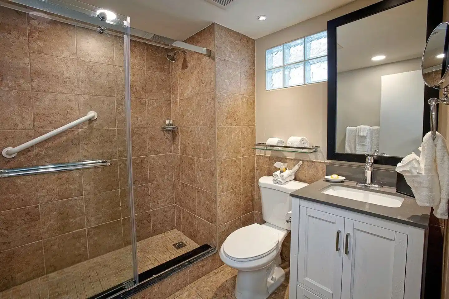 Divi Little Bay Beach Resort Badezimmer