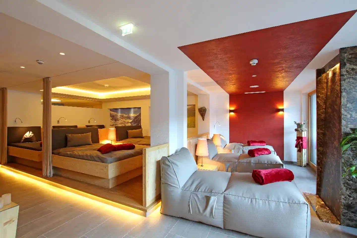 Schwarzer Adler Lobby