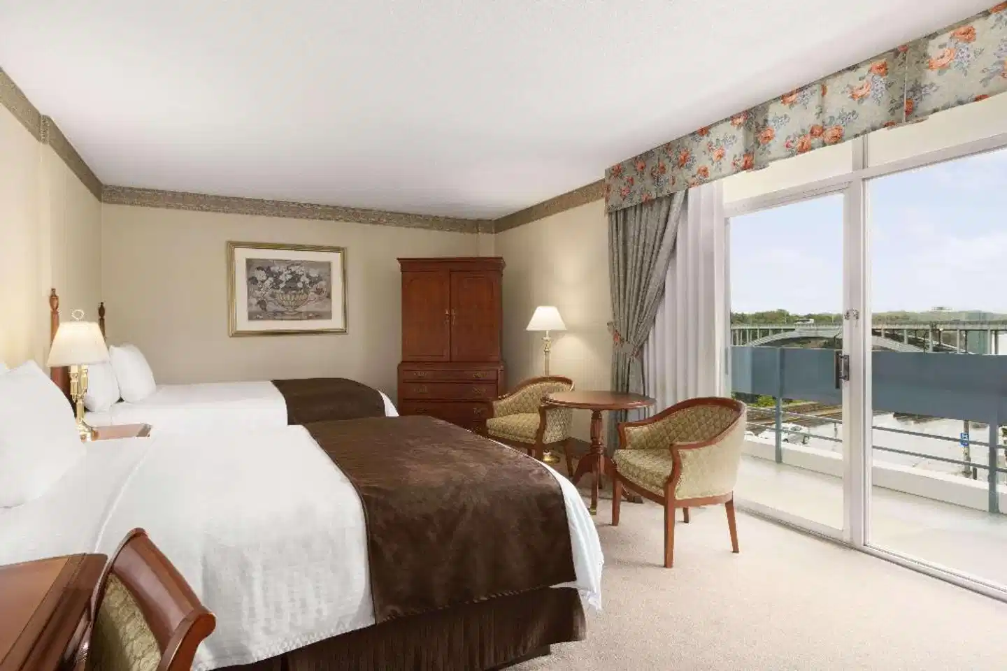 Travelodge by Wyndham Niagara Falls Fallsview Wohnbeispiel