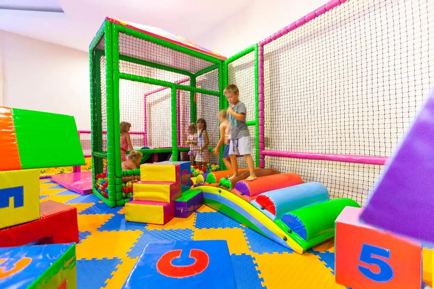 Narcia Resort Side Sport und Entertainment