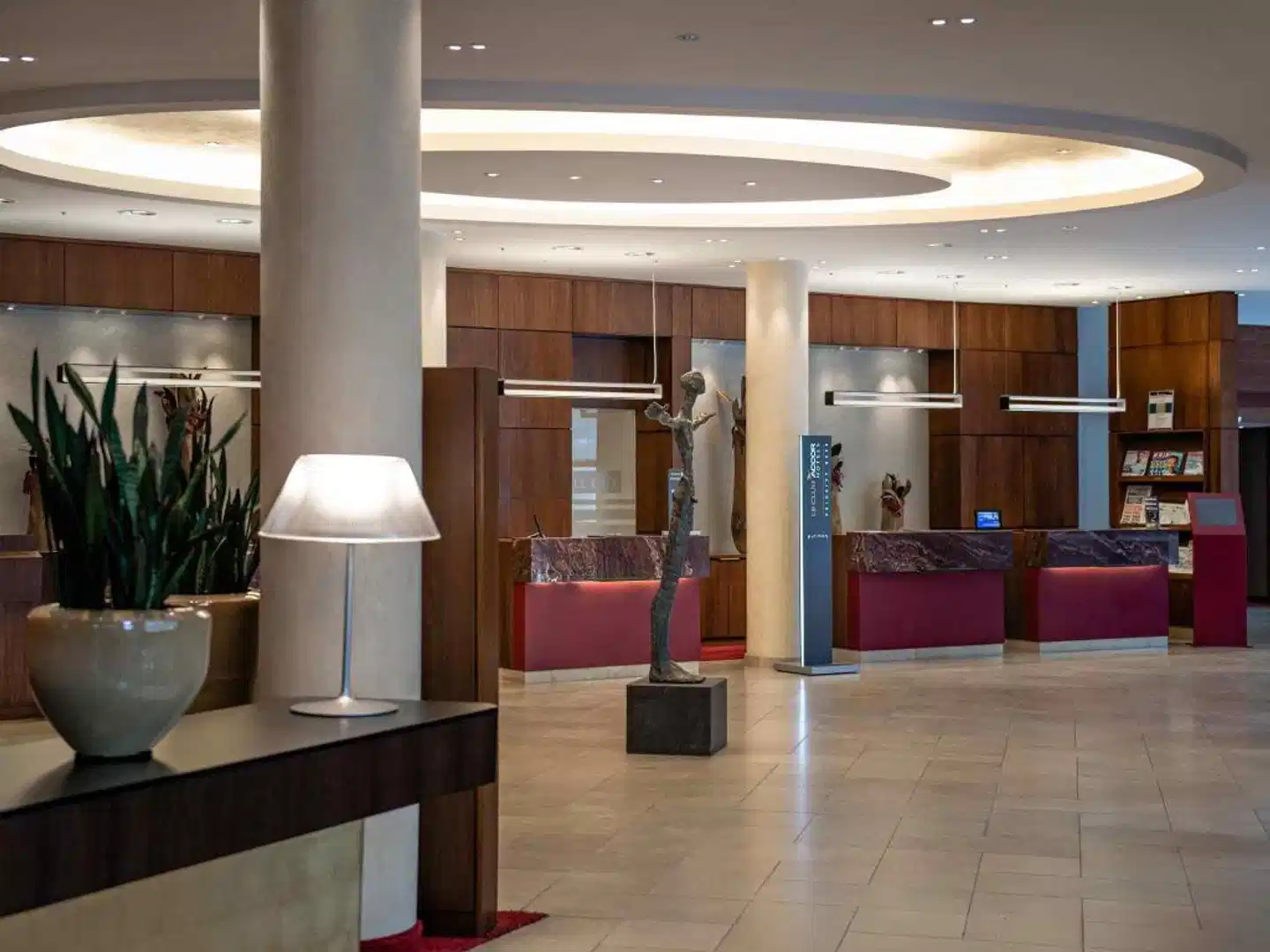 Pullmann Cologne Lobby