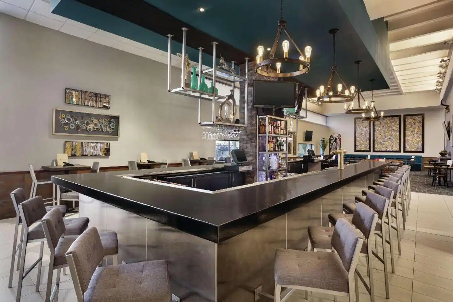 DoubleTree by Hilton Downtown Albuquerque Bar