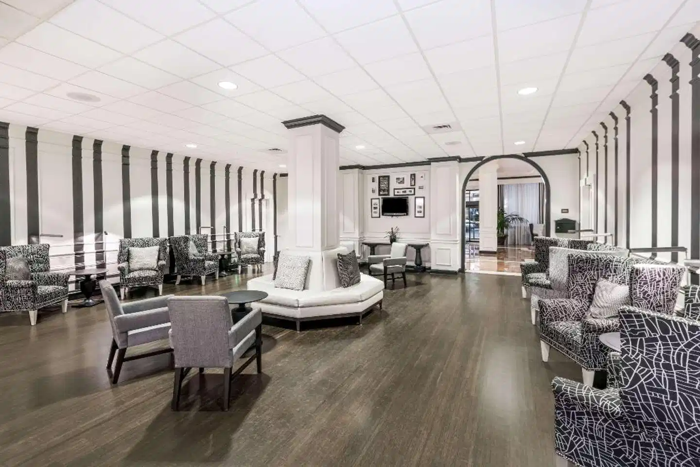 Sonesta Atlanta Northwest Galleria Lobby