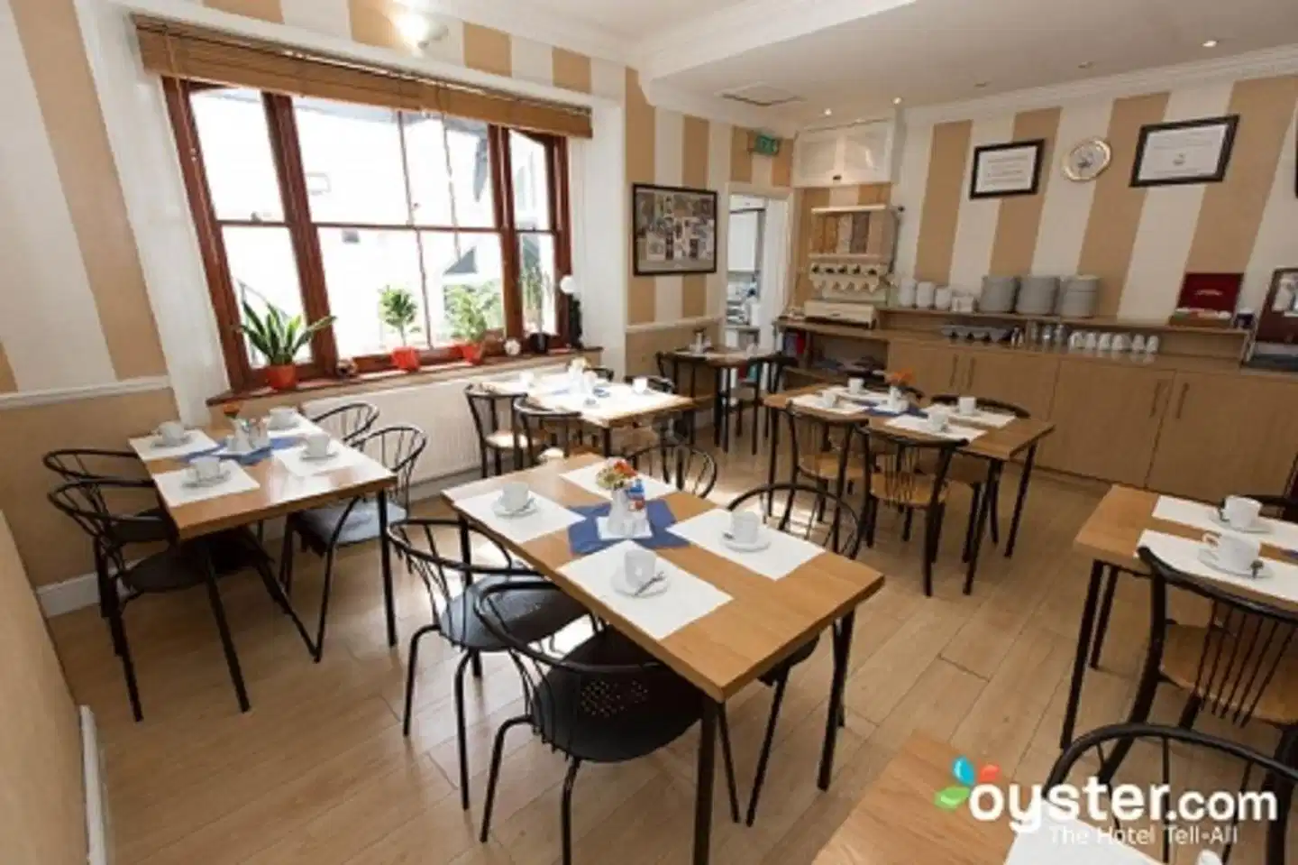 Dolphin Hotel Restaurant